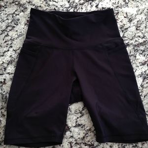 High waisted Old Navy biker short